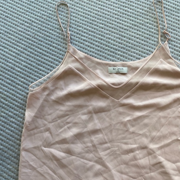 ARITZIA BABATON BLUSH GALEN SHEER TRIM CAMISOLE TANK TOP MEDIUM - Picture 2 of 5
